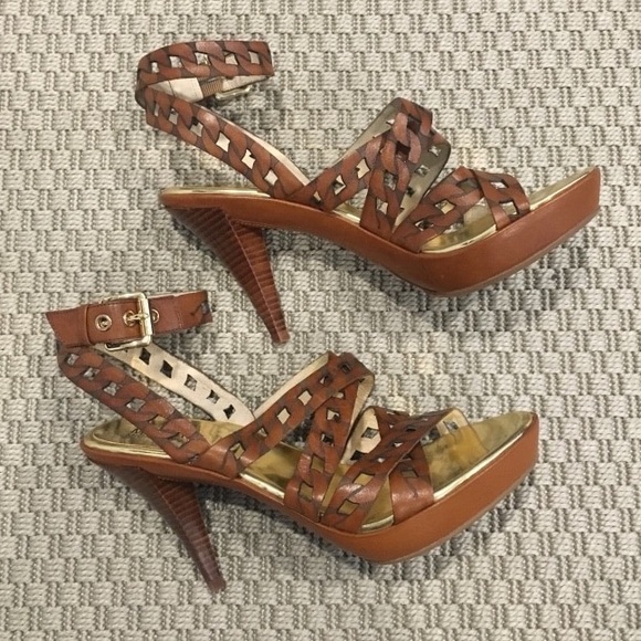 Michael Kors New Brown sandals size 7 1/2 - Picture 1 of 3